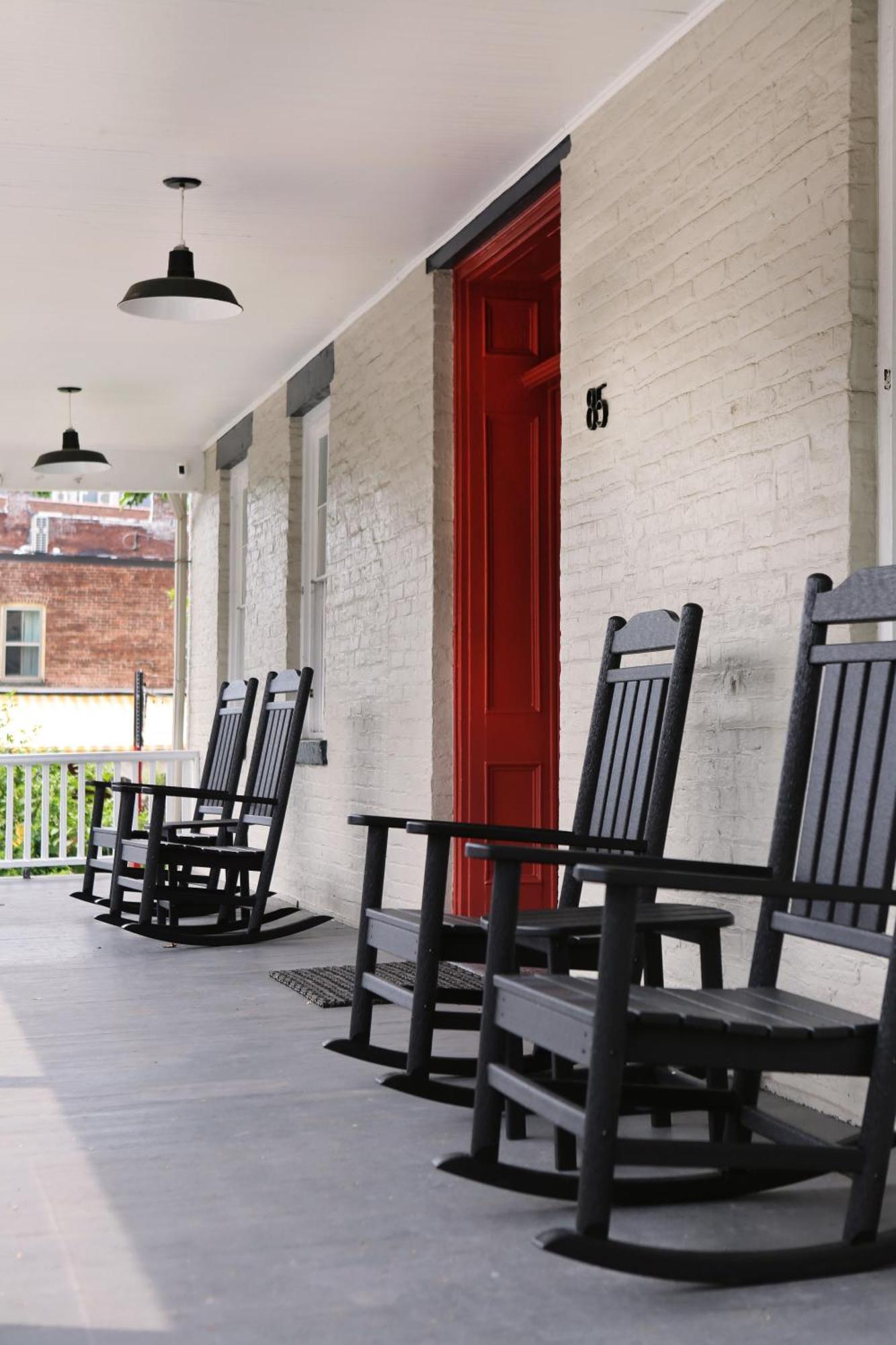 Kingston Carriage House Bed & Breakfast ภายนอก รูปภาพ