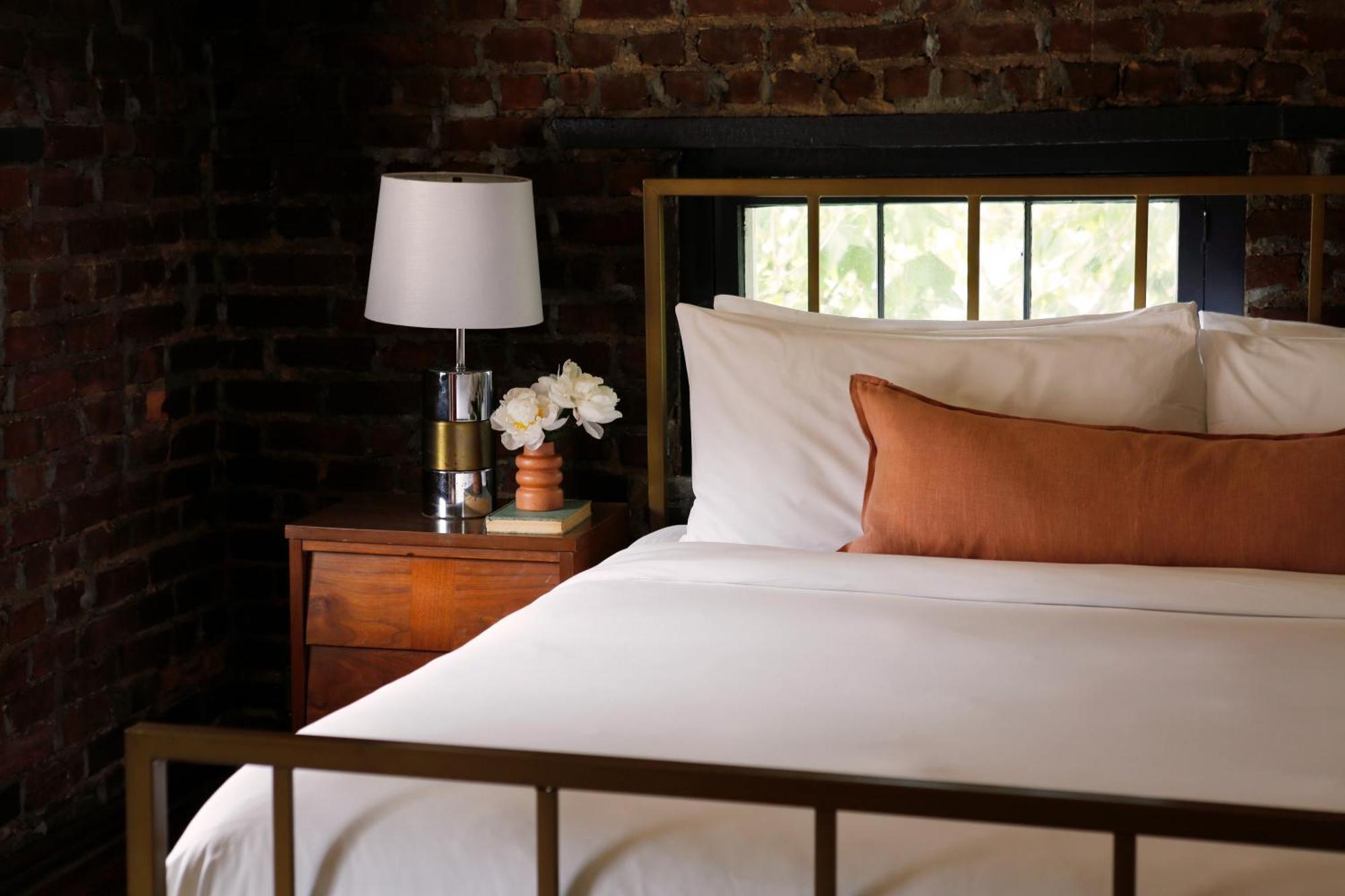 Kingston Carriage House Bed & Breakfast ภายนอก รูปภาพ