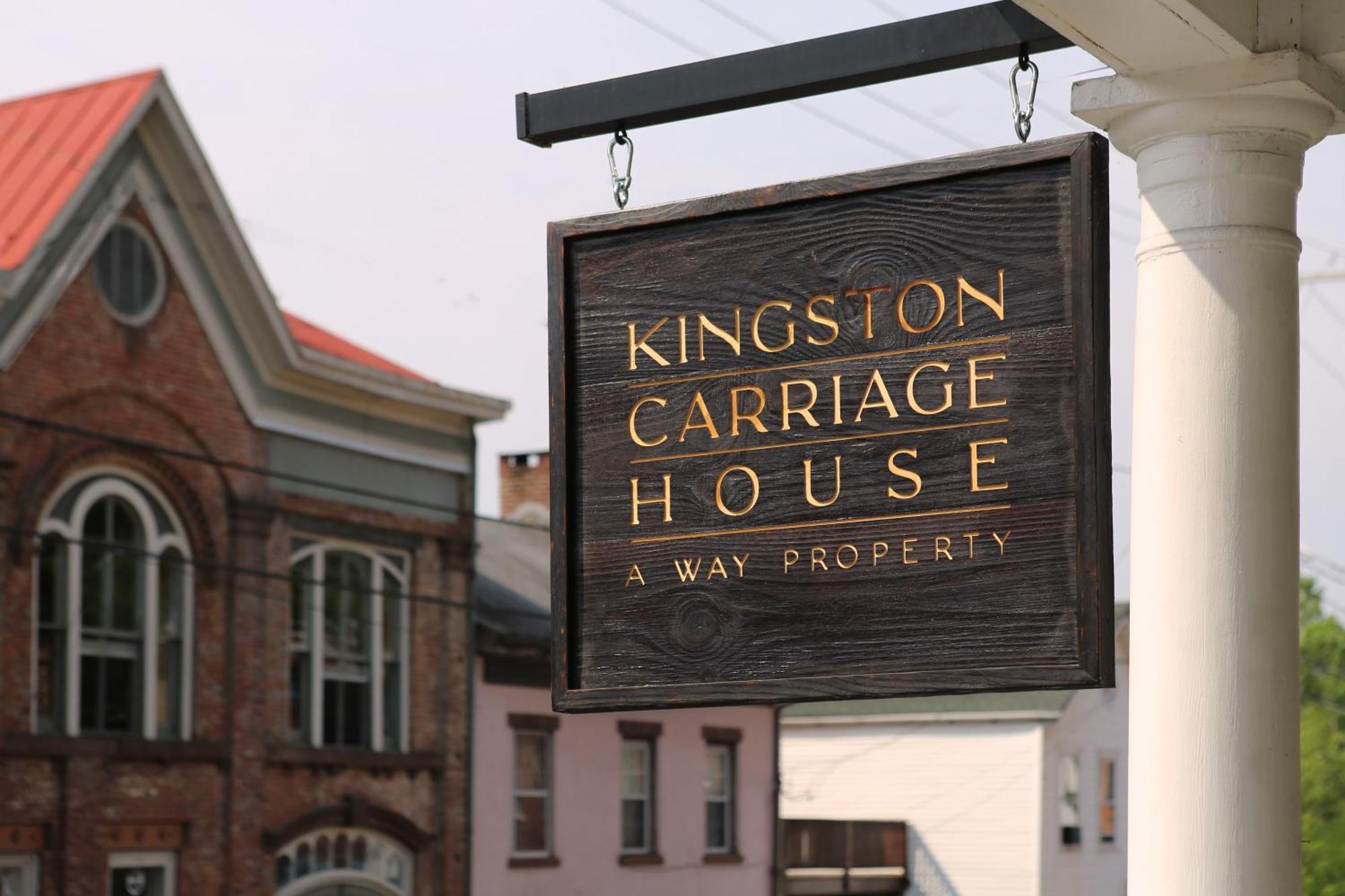 Kingston Carriage House Bed & Breakfast ภายนอก รูปภาพ