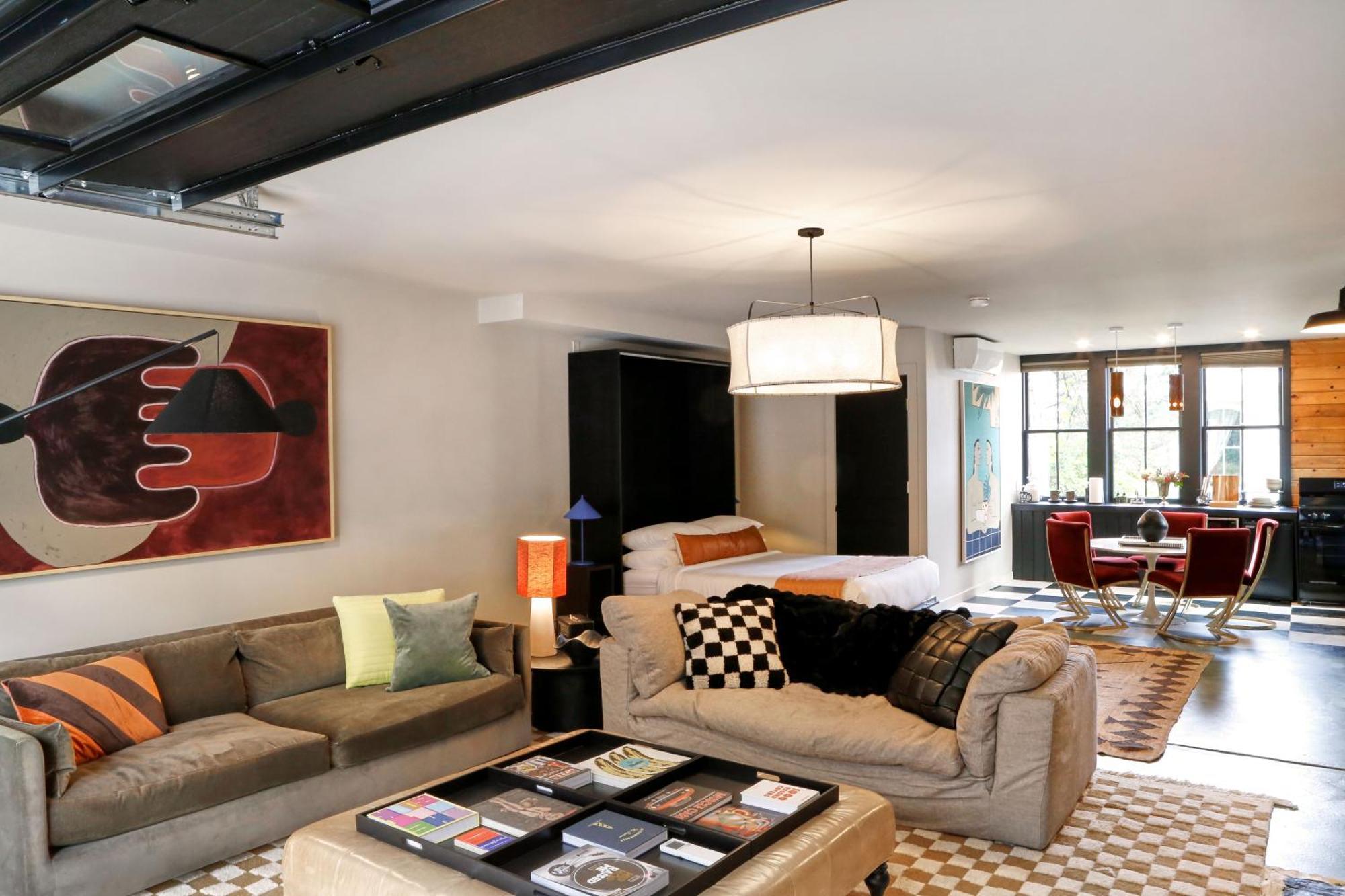 Kingston Carriage House Bed & Breakfast ภายนอก รูปภาพ